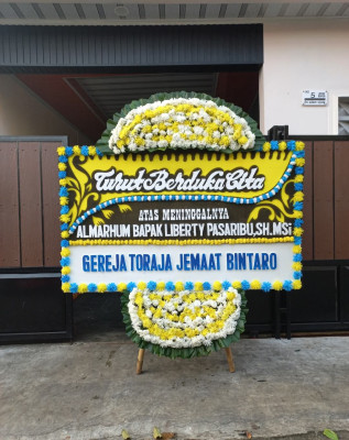 Papan Bunga Duka di Kupitan