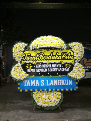 Papan Bunga Duka di Kupitan